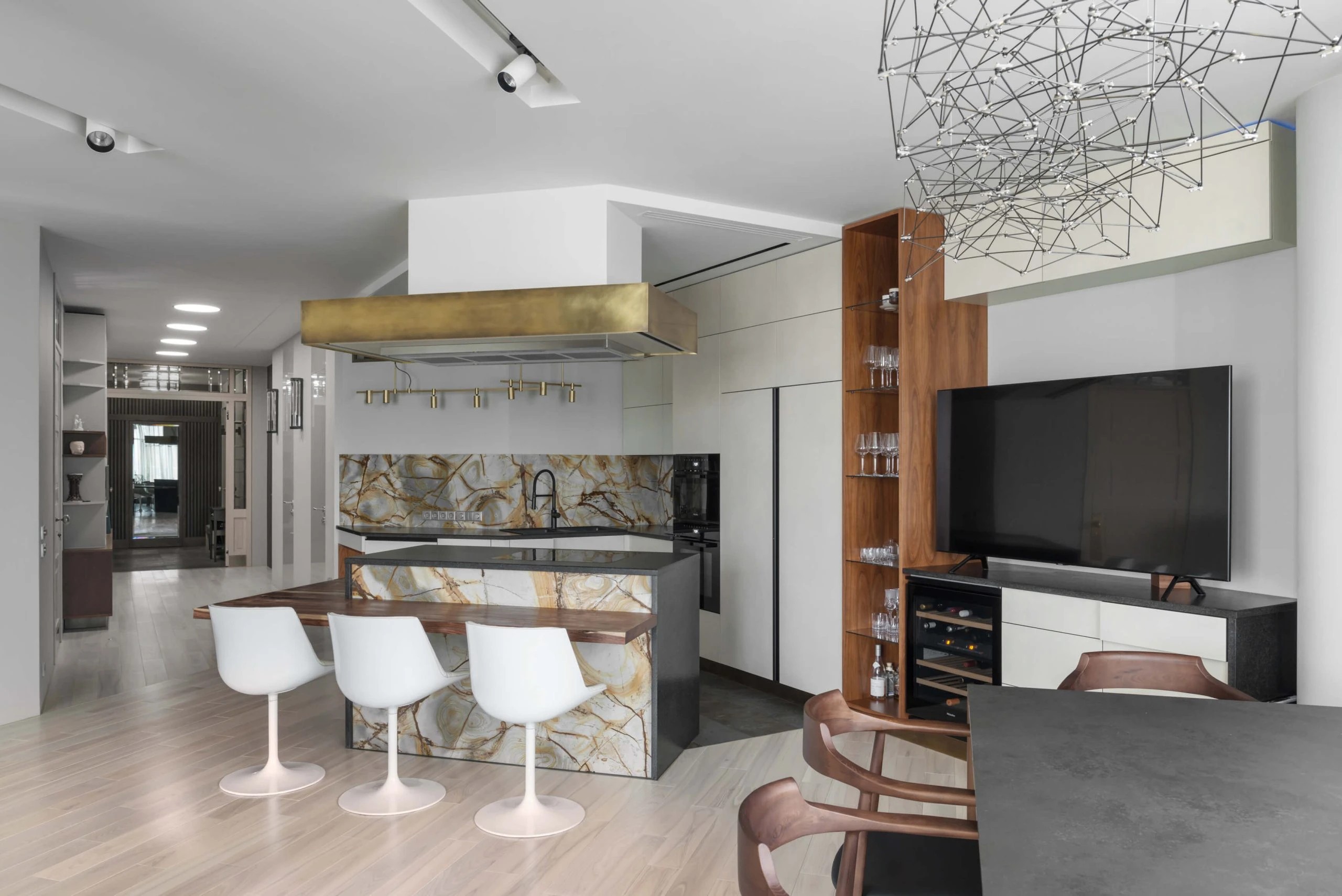 КВАРТИРА В ЖК «ЛЕОНТЬЕВСКИЙ МЫС»