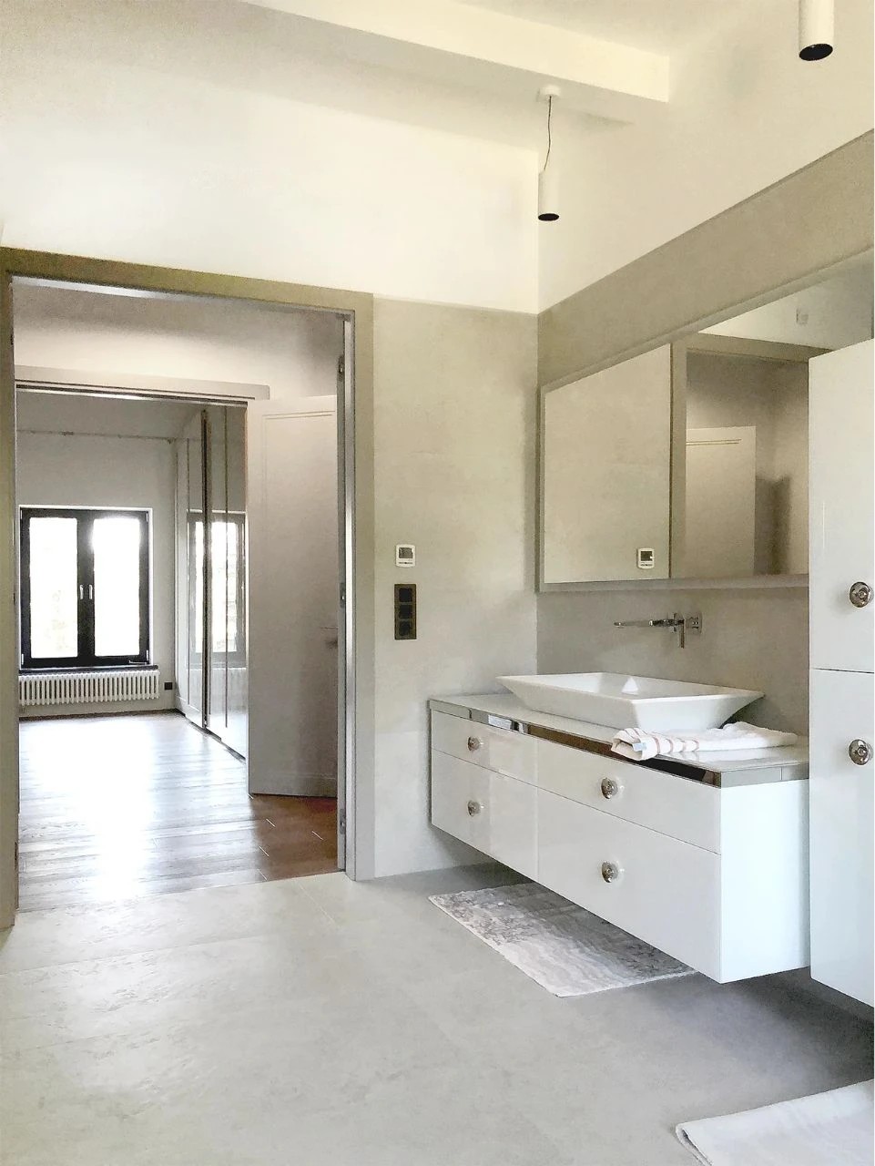 Дом с 3 спальнями и баня в современном стиле