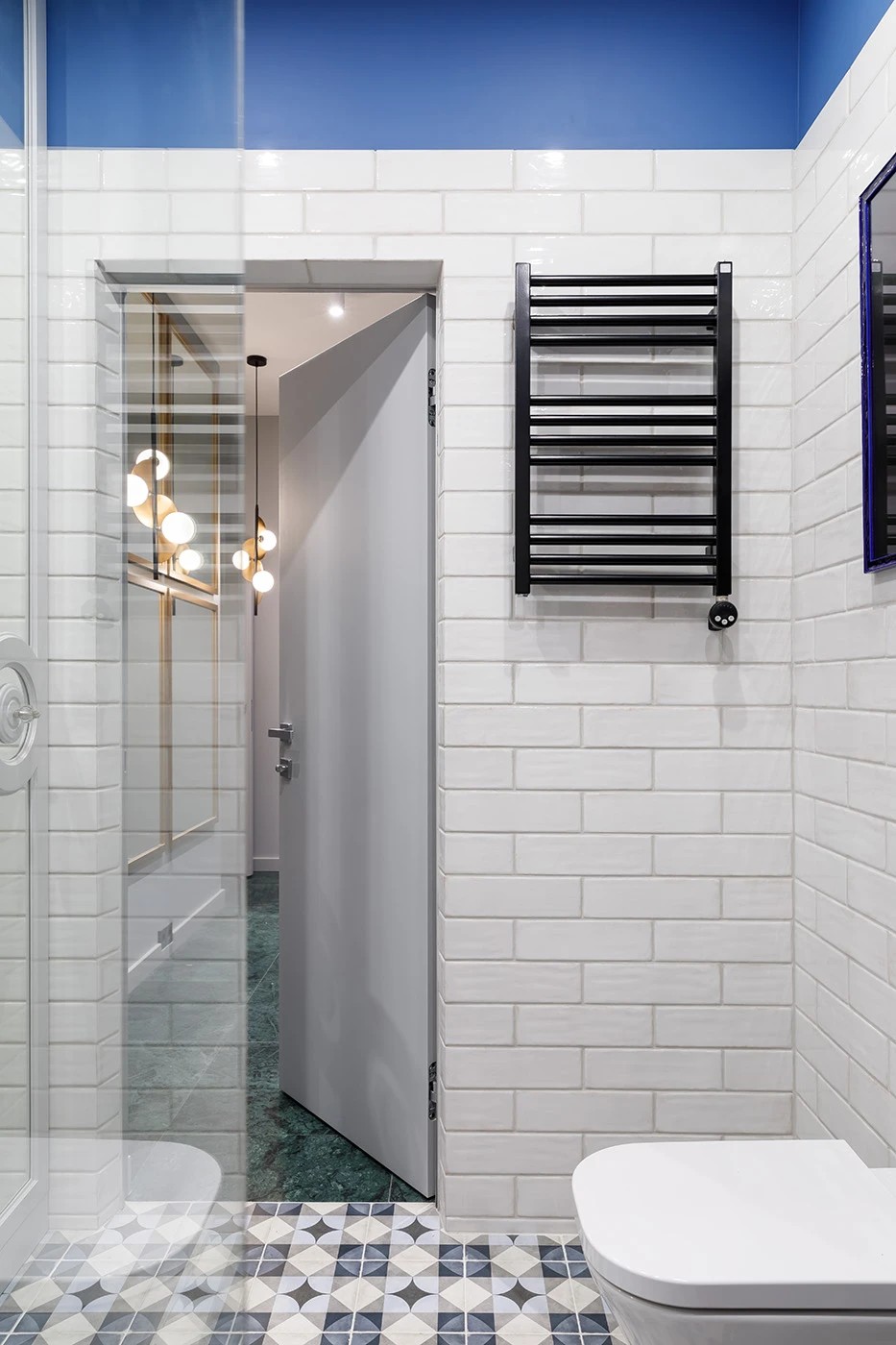 КВАРТИРА-ШКАТУЛКА ДЛЯ СЕМЬИ С ДВУМЯ ДЕТЬМИ