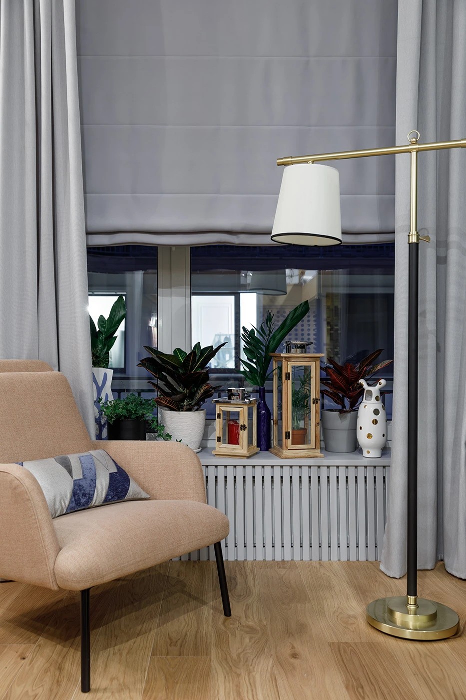 КВАРТИРА-ШКАТУЛКА ДЛЯ СЕМЬИ С ДВУМЯ ДЕТЬМИ