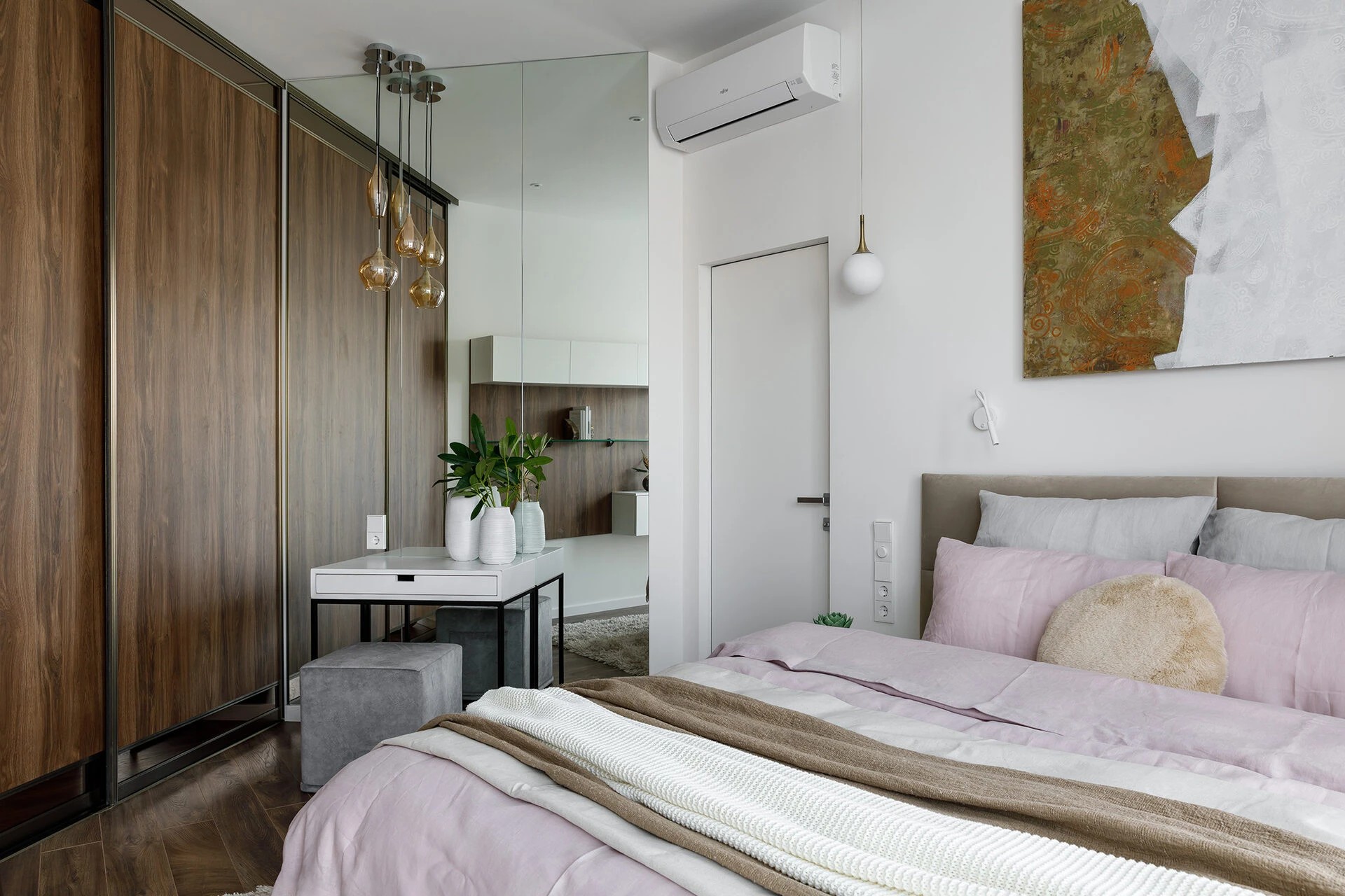 БЕЛЫЙ МИНИМАЛИСТИЧНЫЙ ИНТЕРЬЕР