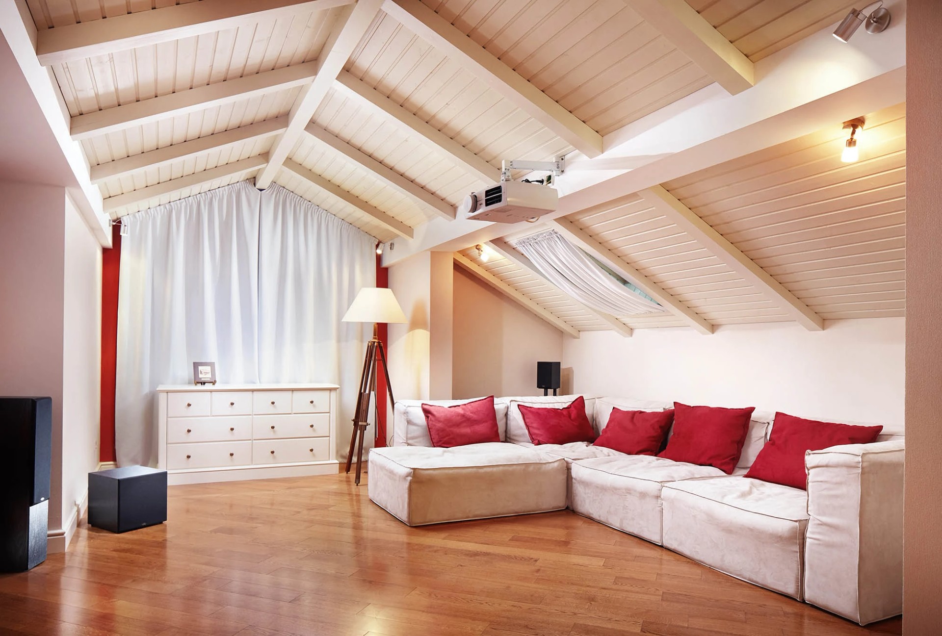 ДОМ В ДРОЗДАХ