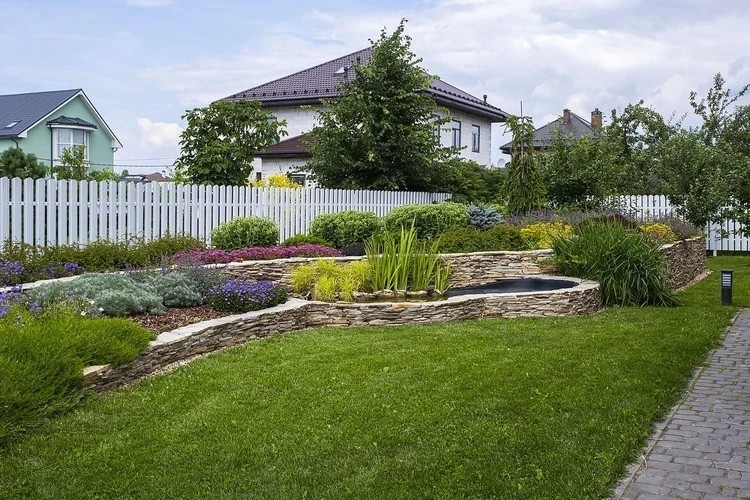 ЛЕТНИЙ БРИЗ