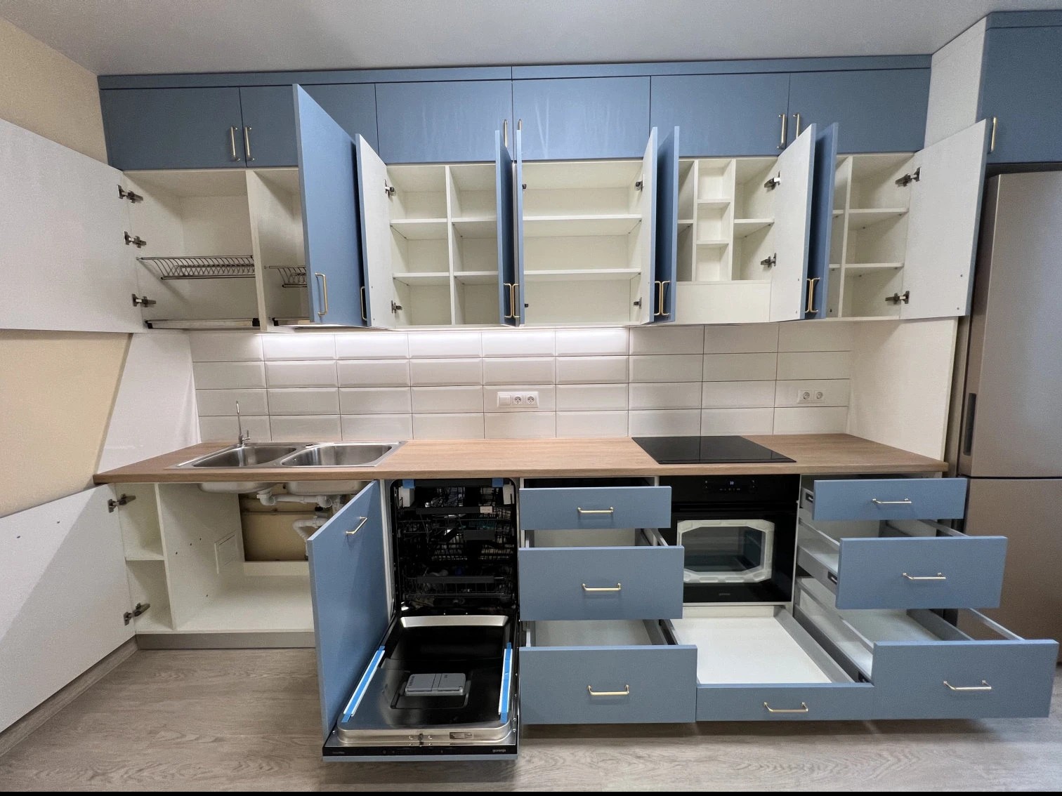 ул. Афанасьева, 1