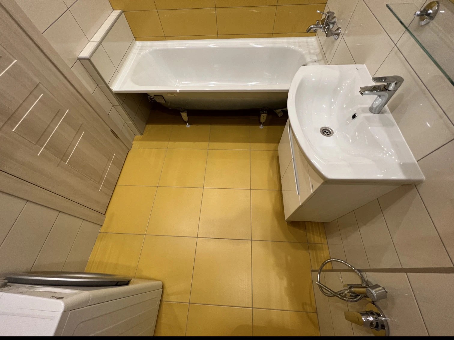 ул. Афанасьева, 1