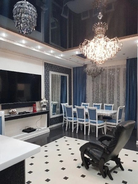 Университетская коттедж