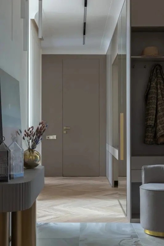 СВЕТЛАЯ КВАРТИРА 106 КВ.М. В ЕКАТЕРИНБУРГЕ