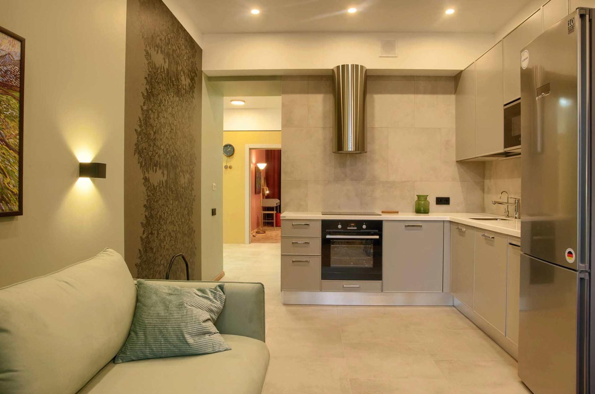 Двухкомнатная квартира на Петроградке