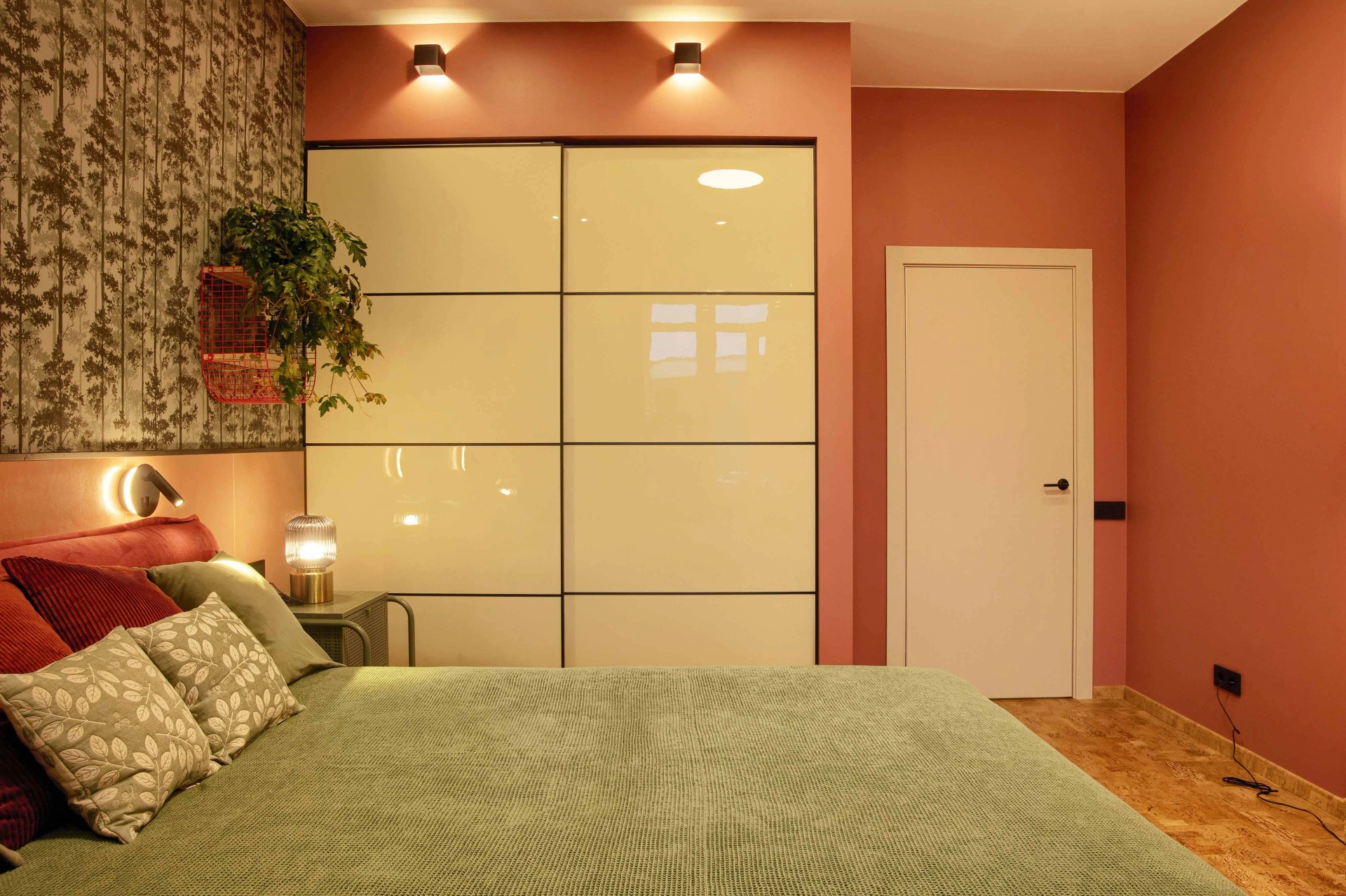 Двухкомнатная квартира на Петроградке