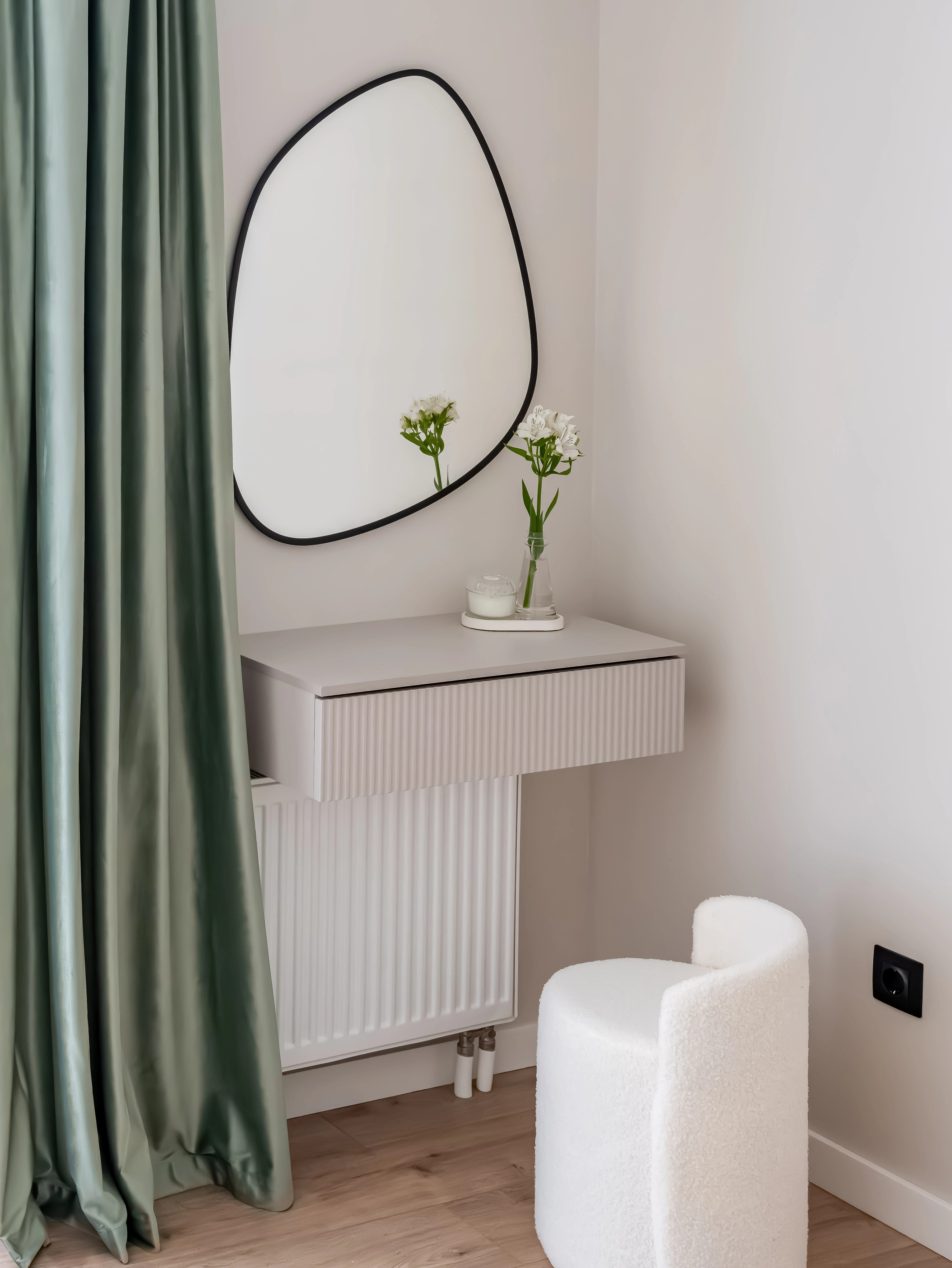 Белоостровская 10