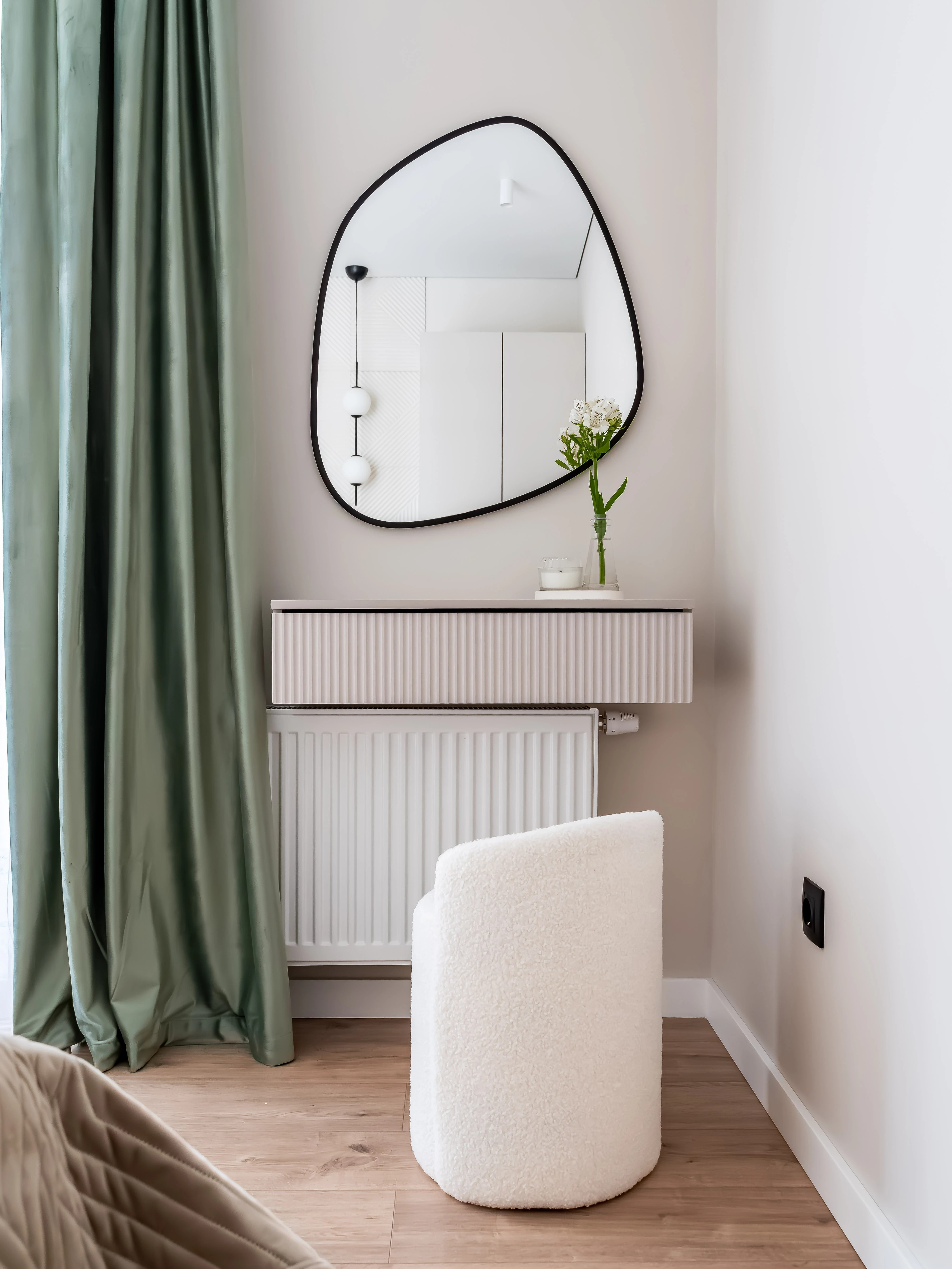 Белоостровская 10