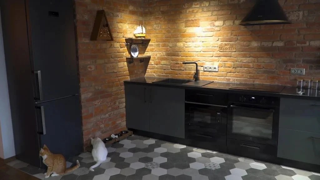 Дизайнерский ремонт 2-к квартиры в стиле ЛОФТ на Выборгском шоссе