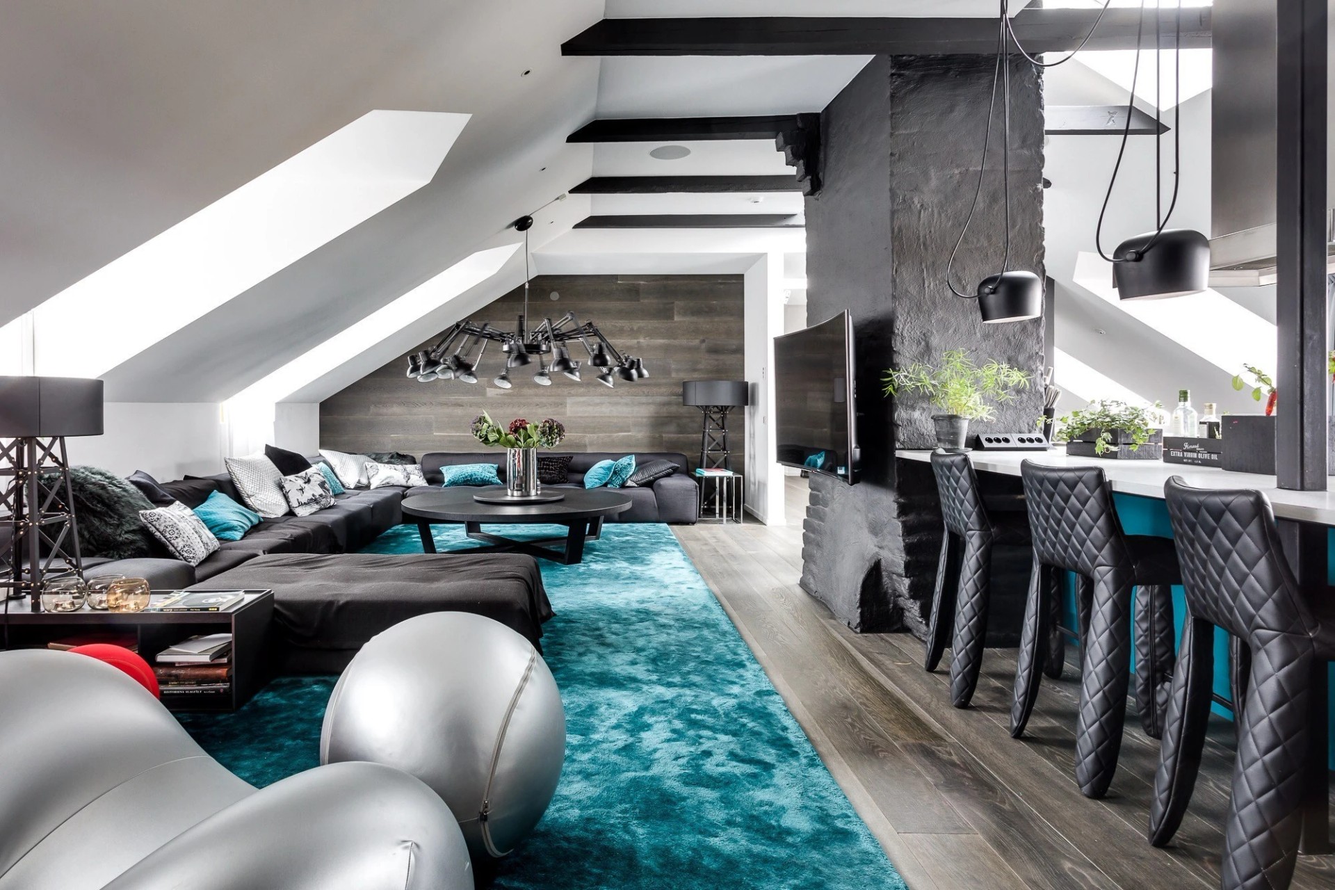 КВАРТИРА 162 КВ.М.