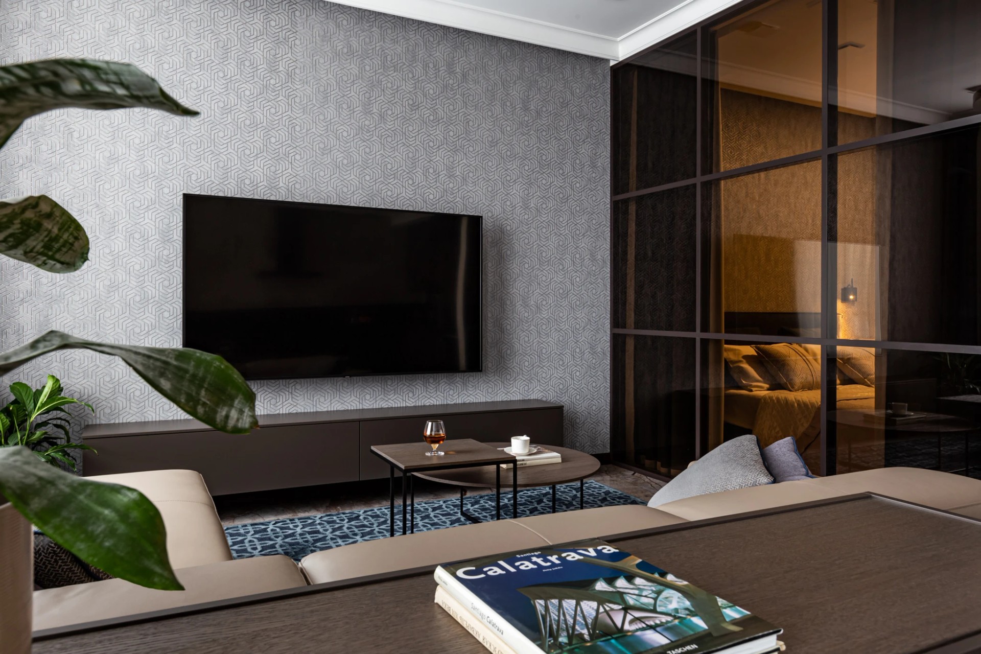 КВАРТИРА НА ПР. ТОРЕЗА