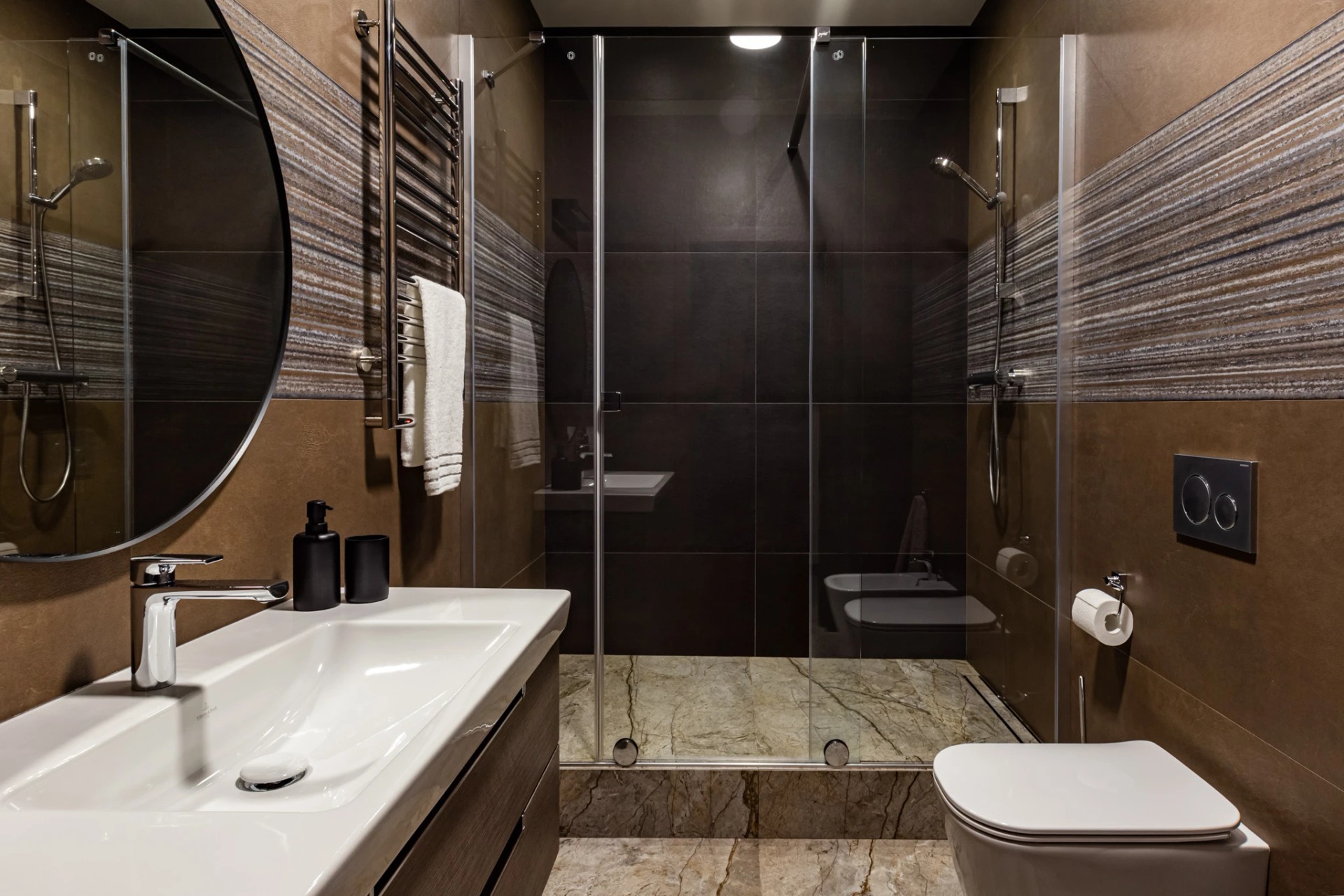 КВАРТИРА НА ПР. ТОРЕЗА