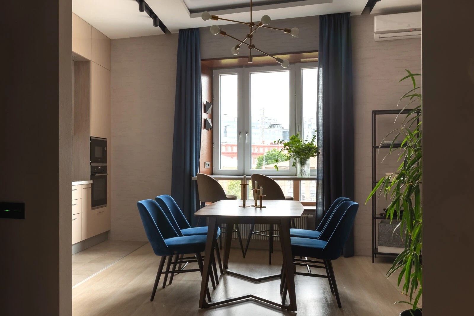 КВАРТИРА НА ПЕТРОВСКОМ ПРОСПЕКТЕ