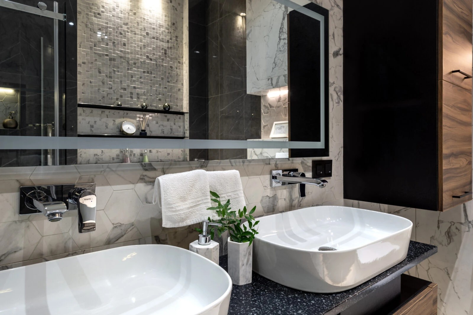 КВАРТИРА НА ПЕТРОВСКОМ ПРОСПЕКТЕ