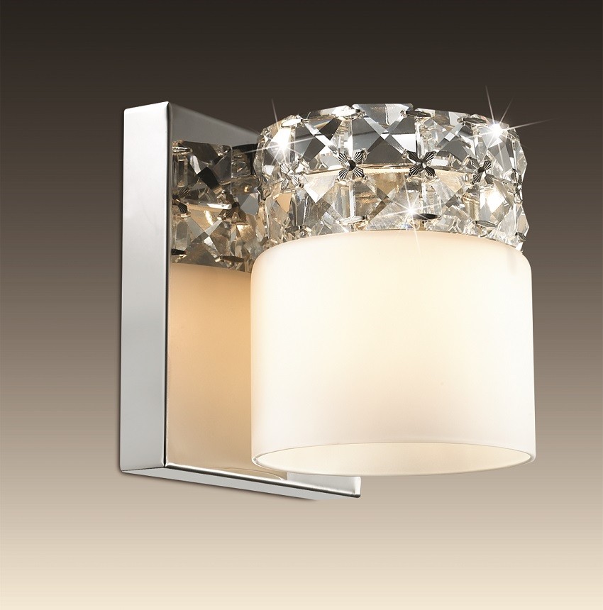 Настенное бра Odeon Light Ottavia 2749/1W